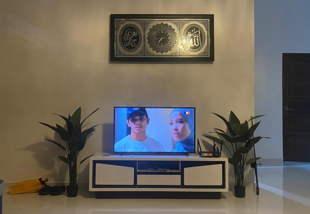 Munirah Homestay Dungun Buitenkant foto